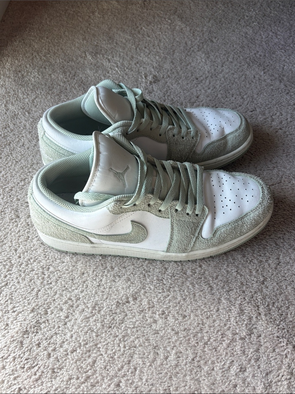 Air Jordan 1 Low SE Seafoam- MENS 10.5